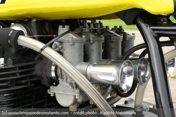 Carburateurs Keihin sur Kawasaki Z1B Moriwaki Carburateurs Keihin sur Kawasaki Z1B Moriwaki