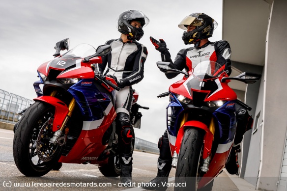 La marque équipe tous les motards, des urbains aux pistards La marque équipe tous les motards, des urbains aux pistards