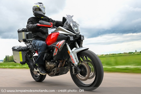 QJMOTOR SRT 600 SX Touring