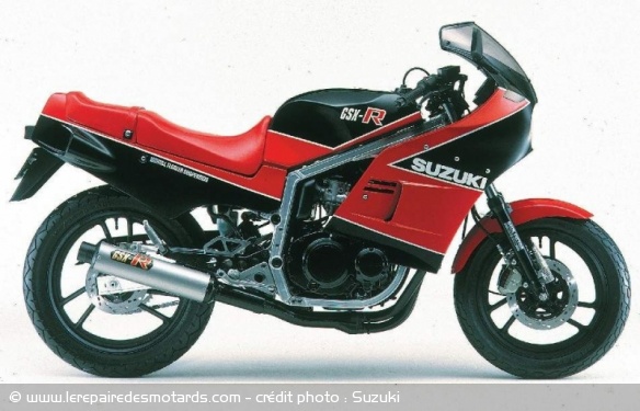 Suzuki GSX-R 400 modèle 1984