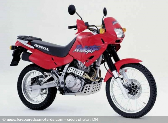 Le top 10 des motos aux noms ridicules : Dominator