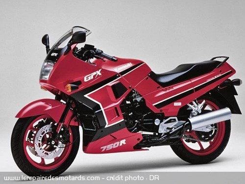 Le top 15 des motos qui font peur ! Kawasaki GPX 750