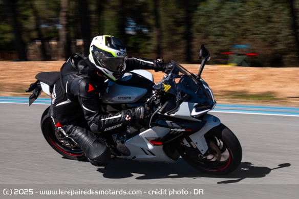 CFMOTO 675 SR-R
