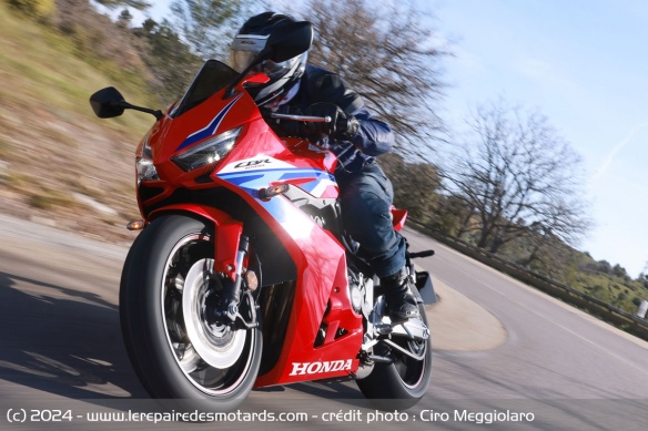 Honda CBR650R E-Clutch