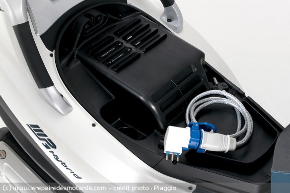 Recharge scooter hybride