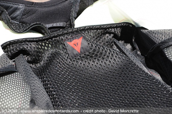 Maille intérieure du blouson airbag Dainese D-Air Misano 1000