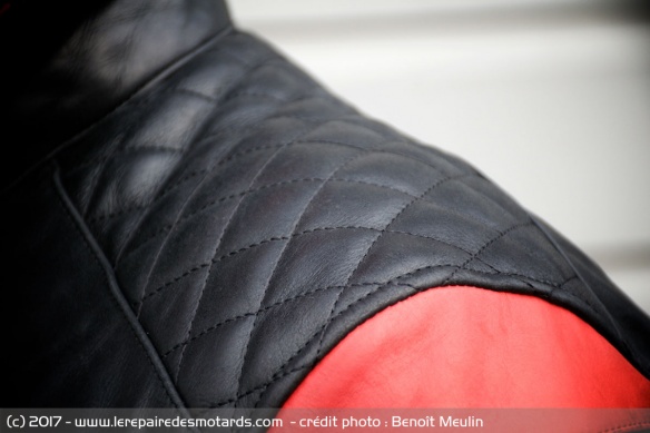 Le blouson bénéficie d'une très bonne finition