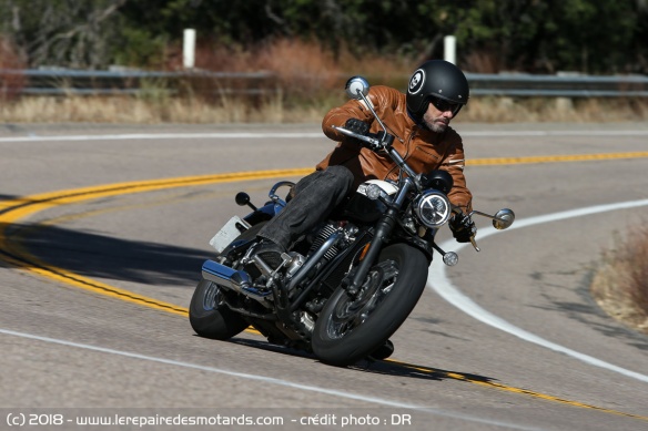 Essai du Segura Stripe sur la Triumph Bonneville Speedmaster