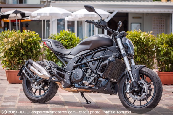 Essai de la Benelli 502C