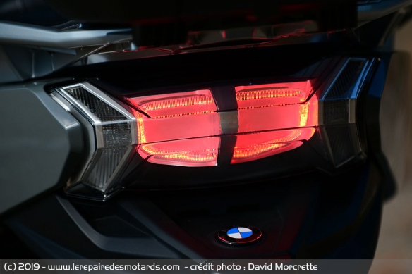 Feu arrière à LED