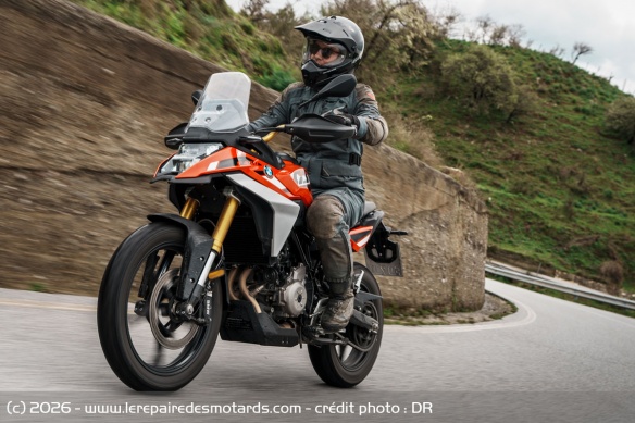 La GS offre des &eacute;volutions ma&icirc;tris&eacute;es &agrave; tr&egrave;s basses vitesses gr&acirc;ce &agrave; son &eacute;quilibre