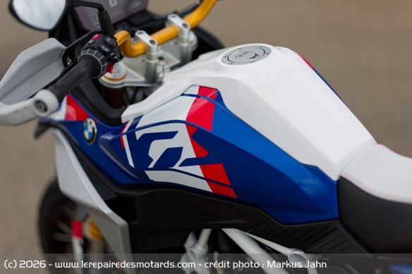 Le r&eacute;servoir de 14 litres de la BMW F 450 GS Trophy