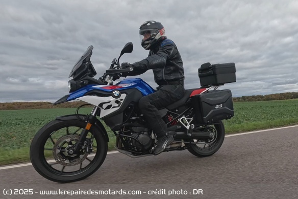 Bulle en position haute et r&eacute;gulateur de vitesse sont les bienvenus pour les &eacute;volutions &agrave; haute vitesse