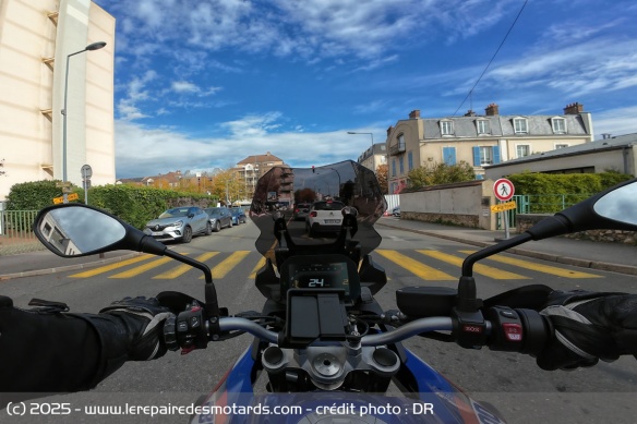 Le moteur manque un peu de souplesse et pousse &agrave; utiliser la 1 ou la 2 en ville