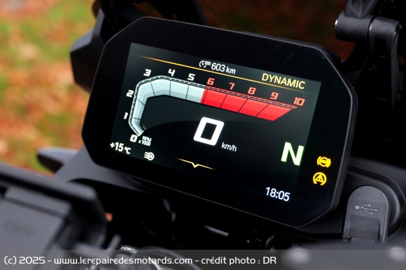 Le compteur TFT couleur de la BMW F 800 GS