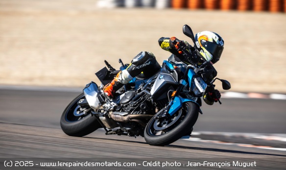 Essai du roadster BMW F 900 R
