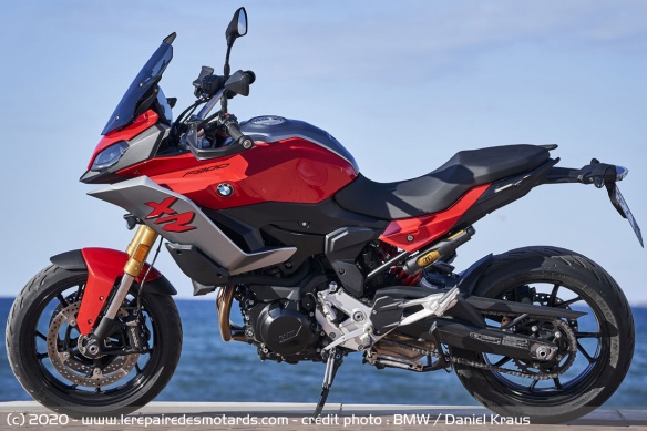 BMW F 900 XR