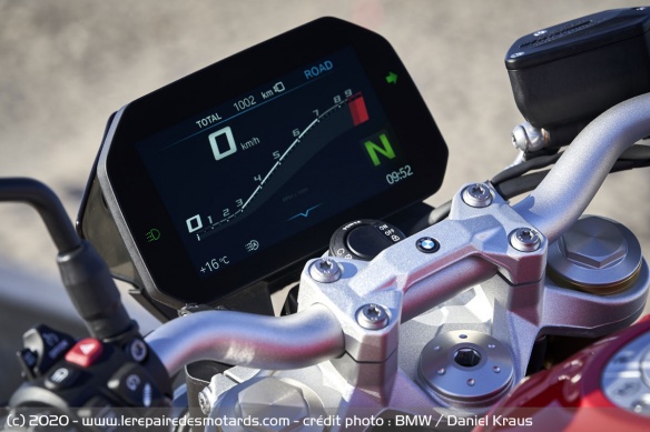 L'instrumentation de la BMW F 900 R