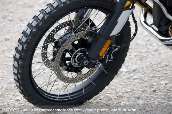 Le frein avant de la BMW R12 G/S