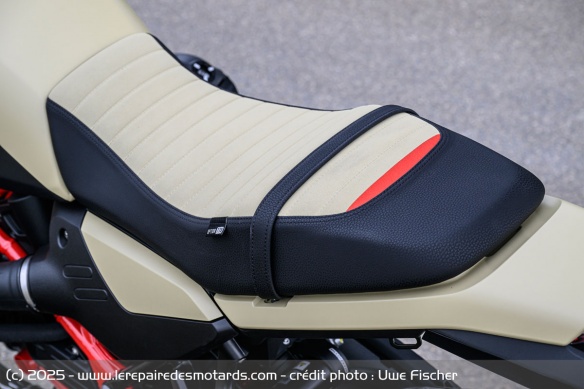 L'assise de la BMW R12 G/S