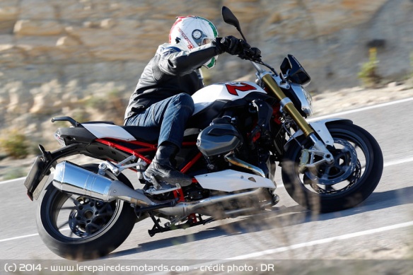 Essai BMW R1200R sur nationale