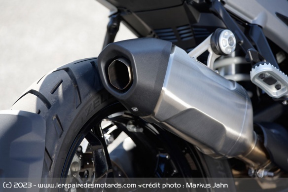 Le silencieux de la BMW R 1300 GS
