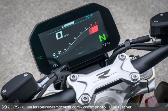 Le compteur TFT de la BMW R 1300 R
