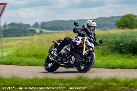 Essai du roadster BMW R 1300 R Essai du roadster BMW R 1300 R