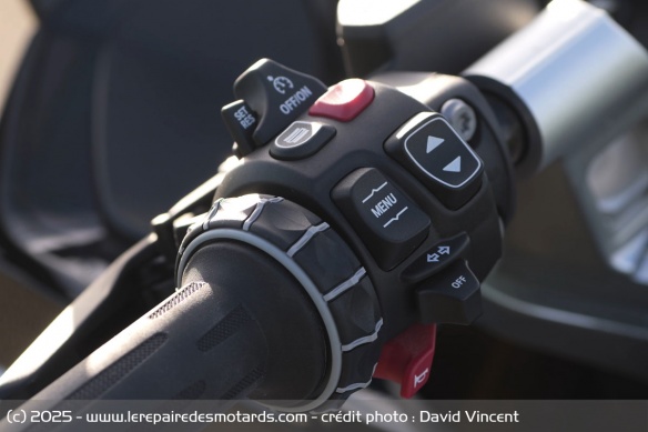 L'ASA automatise le changement de vitesse, mais ne gomme pas le côté brusque des passages de rapport à l'attaque