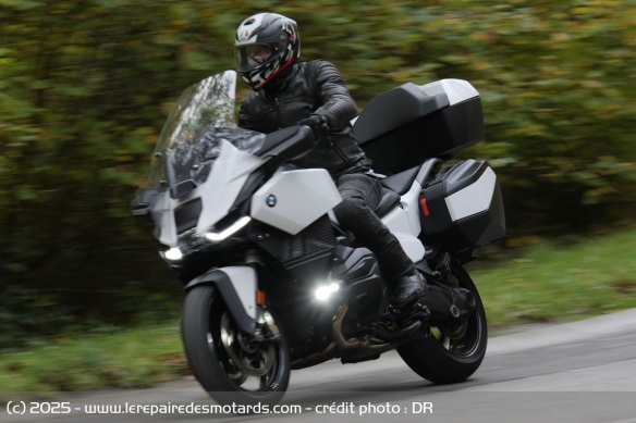 L'Allemande peut se parer d'un régulateur adaptatif en passant par les options