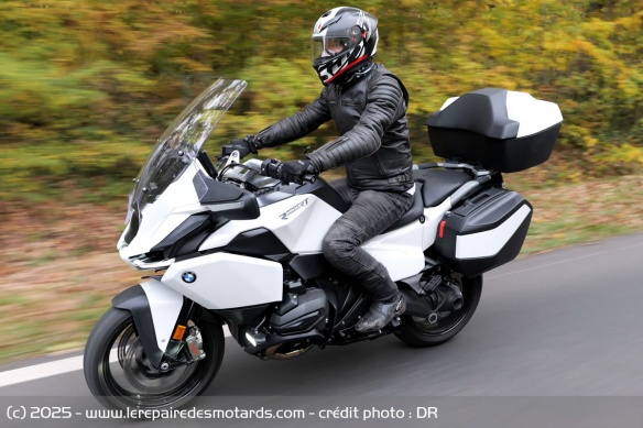 Plus haute, la BMW permet d'attaquer un peu plus