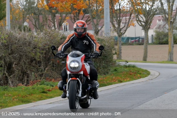 La R12 S s'exprime parfaitement en milieu urbain