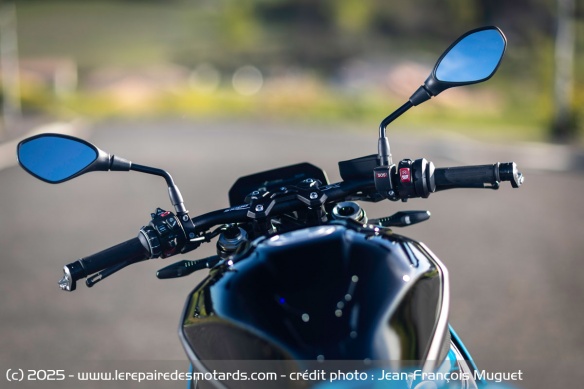 La position de conduite ne change pas sur la S 1000 R par rapport au millésime précédent