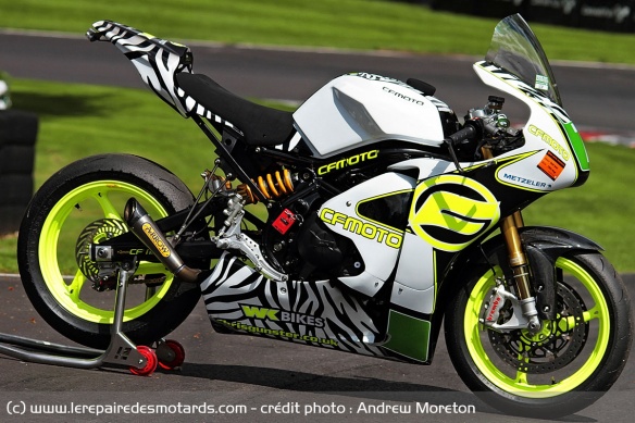 La CFMoto 650NK-TT de 2016