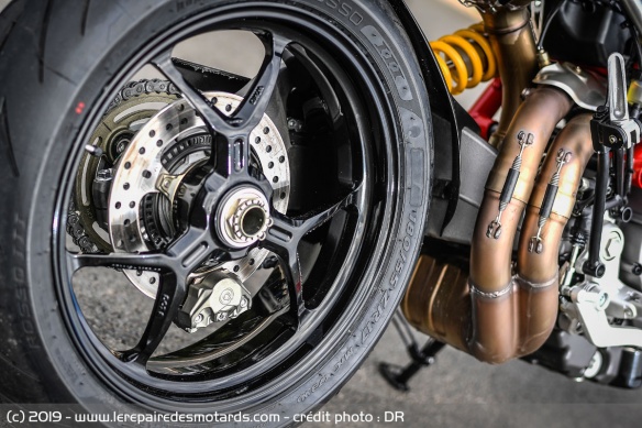 Jante de la Ducati Hypermotard 950