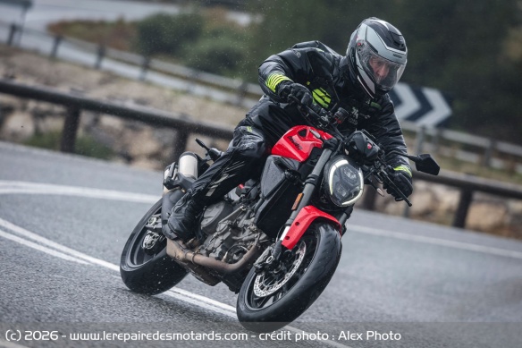 Les Diablo Rosso IV invitent &agrave; un rythme plus coul&eacute; sur le mouill&eacute;