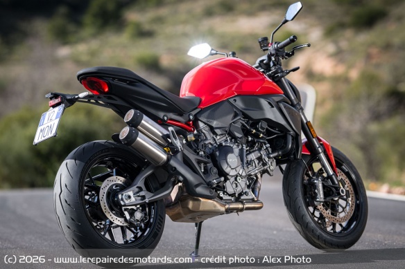 Le roadster Ducati Monster V2