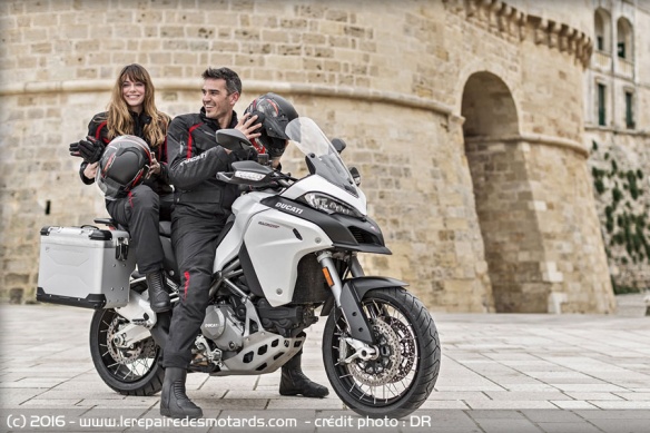 En ville en Ducati Multistrada Enduro