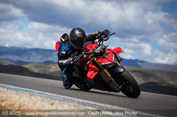 Essai du roadster Ducati Streetfighter V4 S Essai du roadster Ducati Streetfighter V4 S