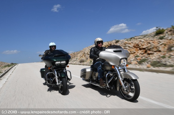 Les Harley-Davidson Road Glide 107 et Street Glide 107 Les Harley-Davidson Road Glide 107 et Street Glide 107