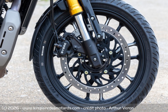 Le frein avant ByBre de la Hero Hunk 440