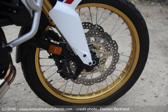 Le frein avant de la CRF1000L