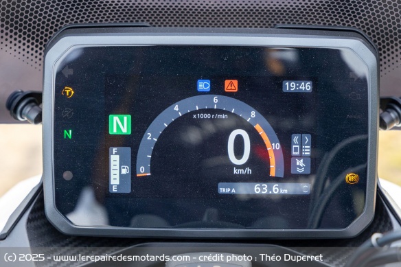 Le compteur TFT de la Honda CB500 Hornet