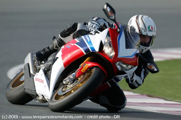 Honda CBR 1000 RR SP Fireblade sur piste