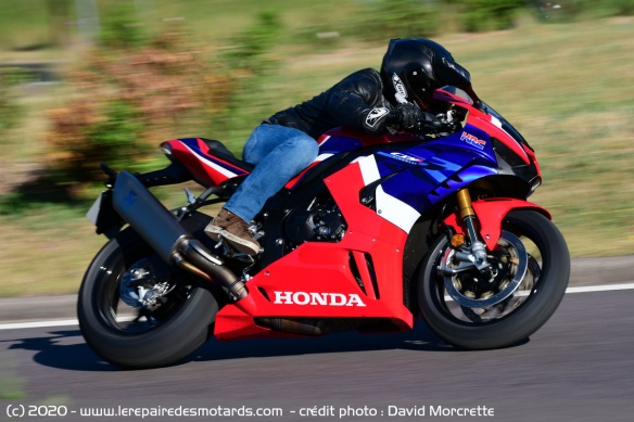 La CBR n'est pas physique