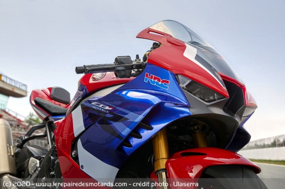 La Fireblade s'offre un nouveau look marquant