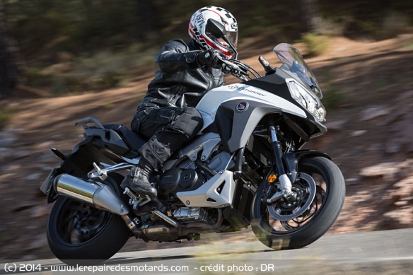 Honda Crossrunner sur autoroute