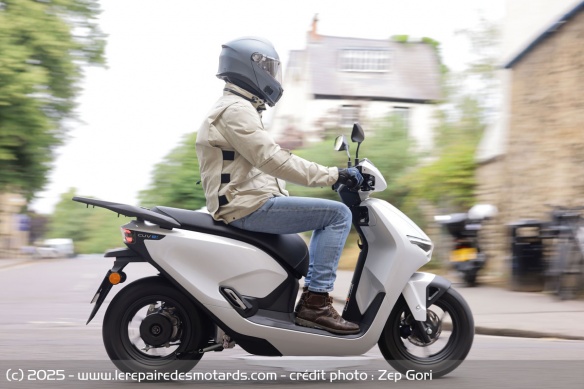 Avec une vitesse limit&eacute;e &agrave; 83 km/h, il ne se destine pas aux voies rapides
