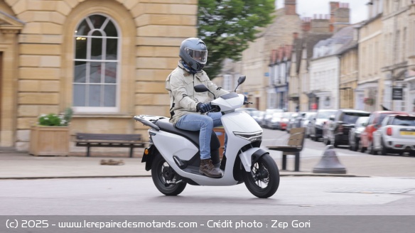 Essai scooter &eacute;lectrique Honda CUV e:
