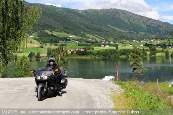 Honda F6B et le lac
